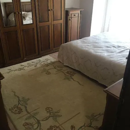 Lovely Three Bedroom House Near A White Sandy Beach 別荘 *
